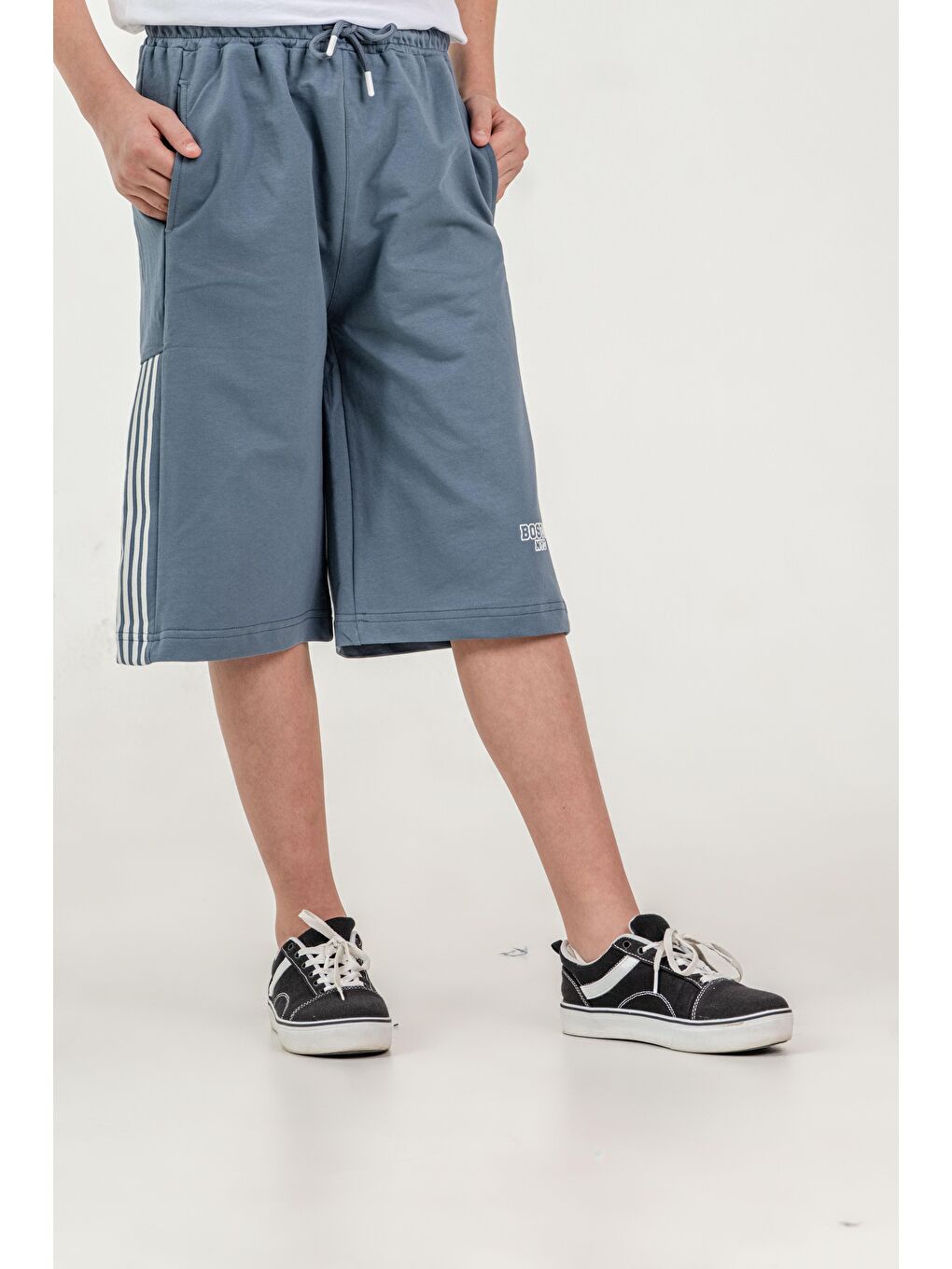 Gri Boston Nyc Baskılı Yanları Şeritli Erkek Çocuk Şort-1