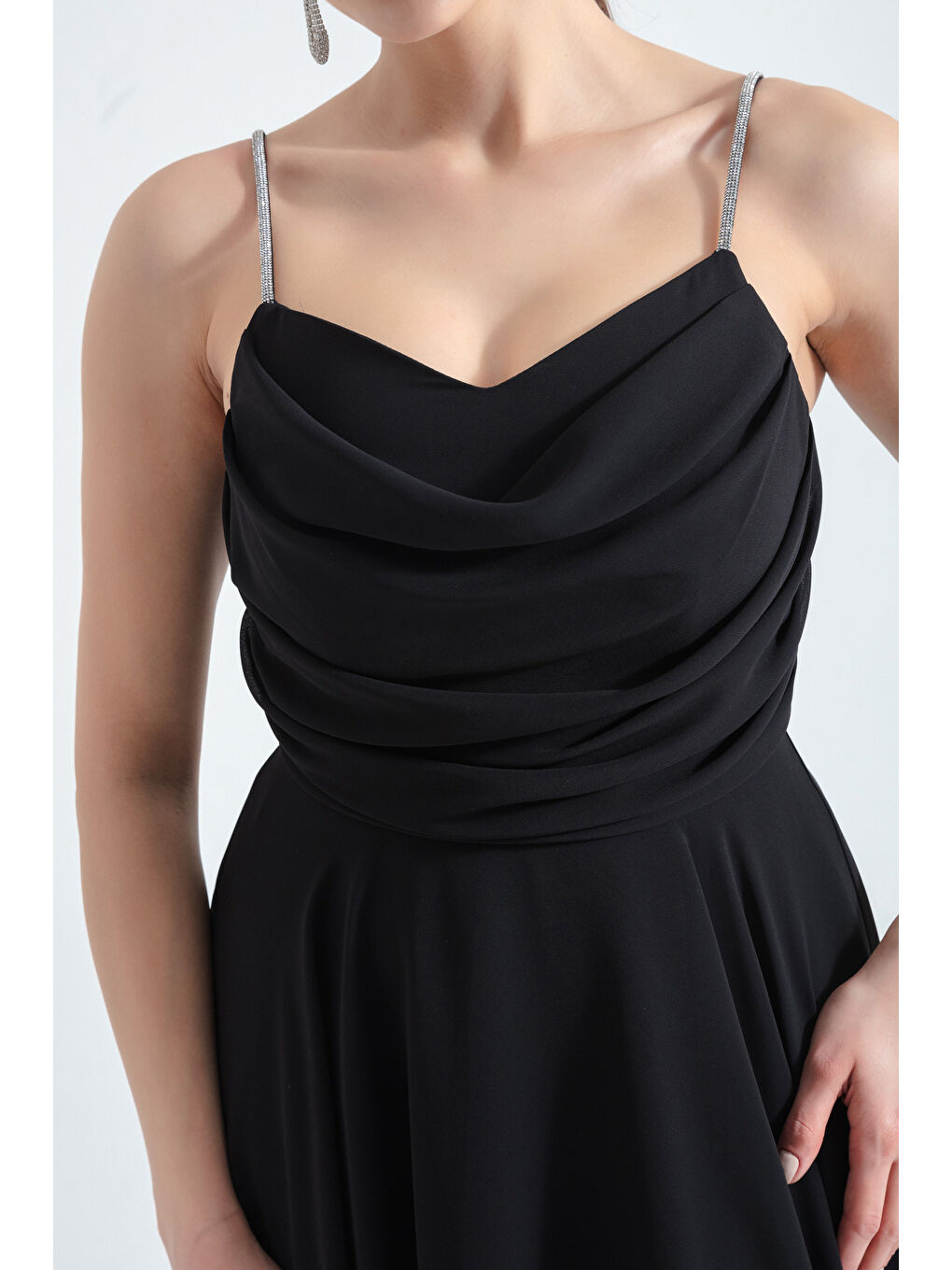 Kadın Siyah Taş Askılı Midi Abiye Elbise-3