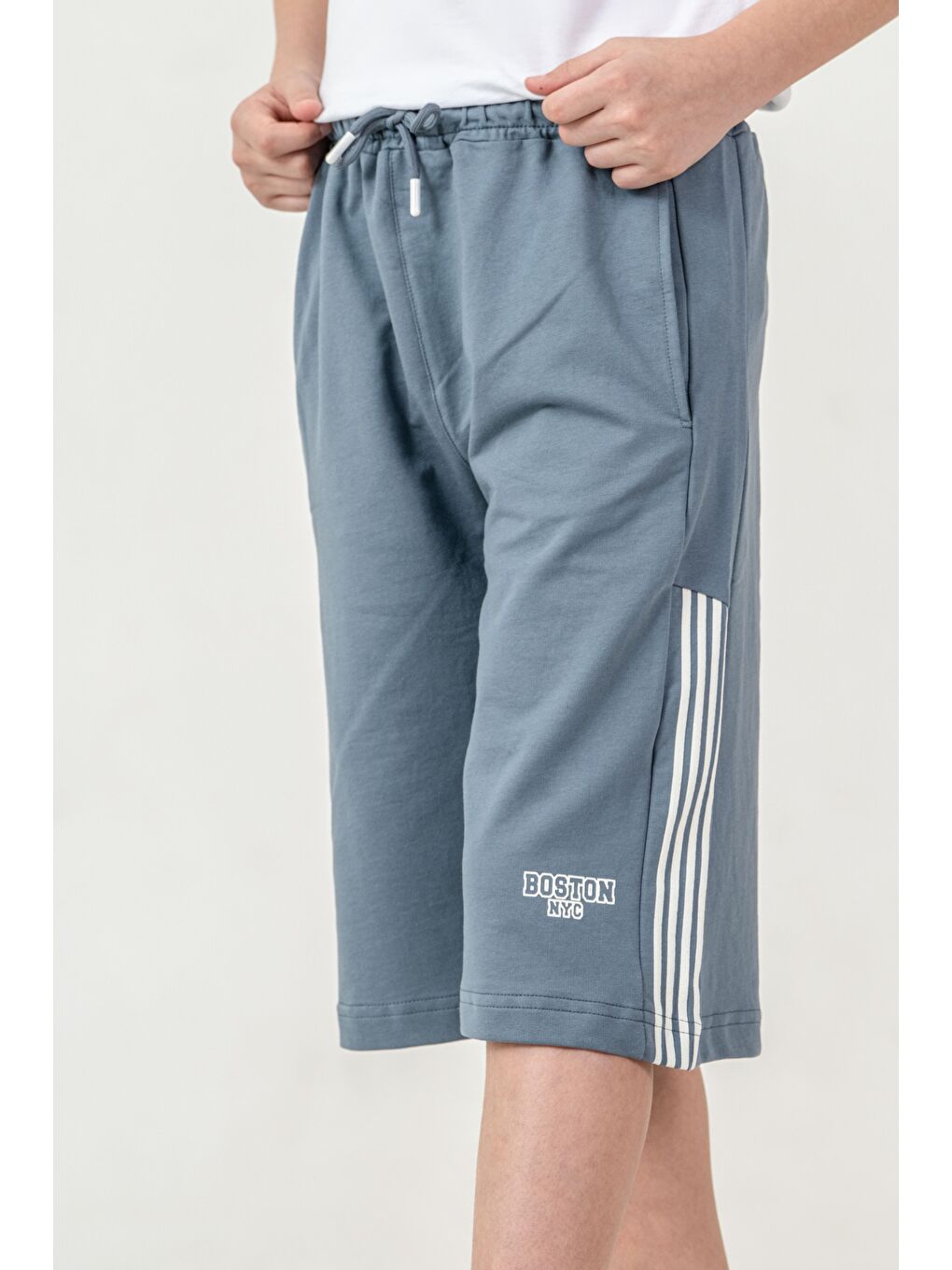 Gri Boston Nyc Baskılı Yanları Şeritli Erkek Çocuk Şort-2
