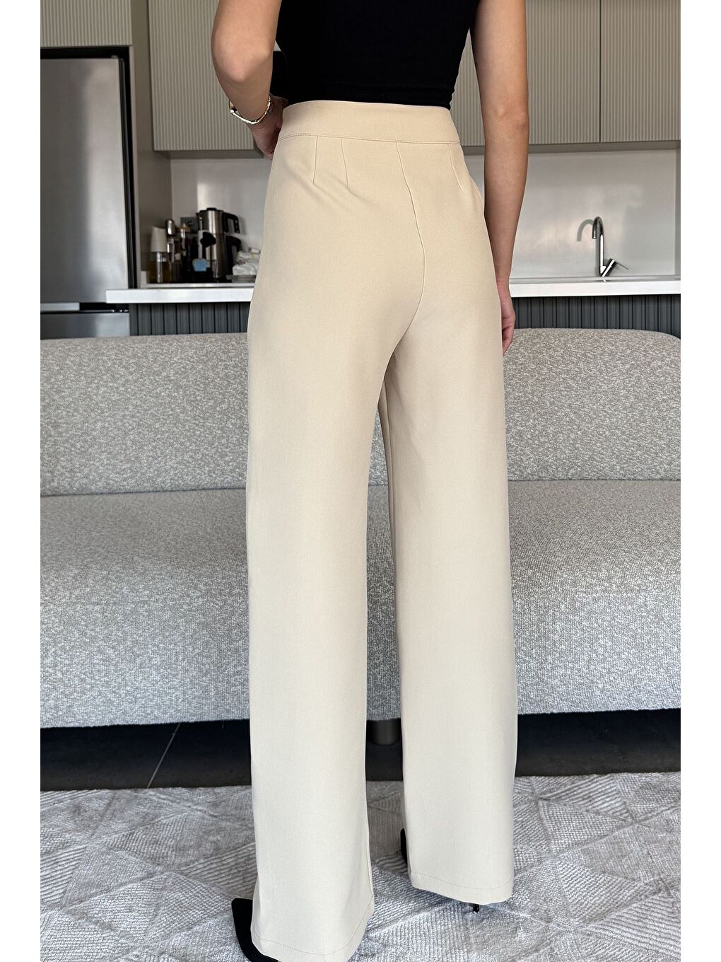 Bej Kadın Bol Paça Kumaş Pantolon-2