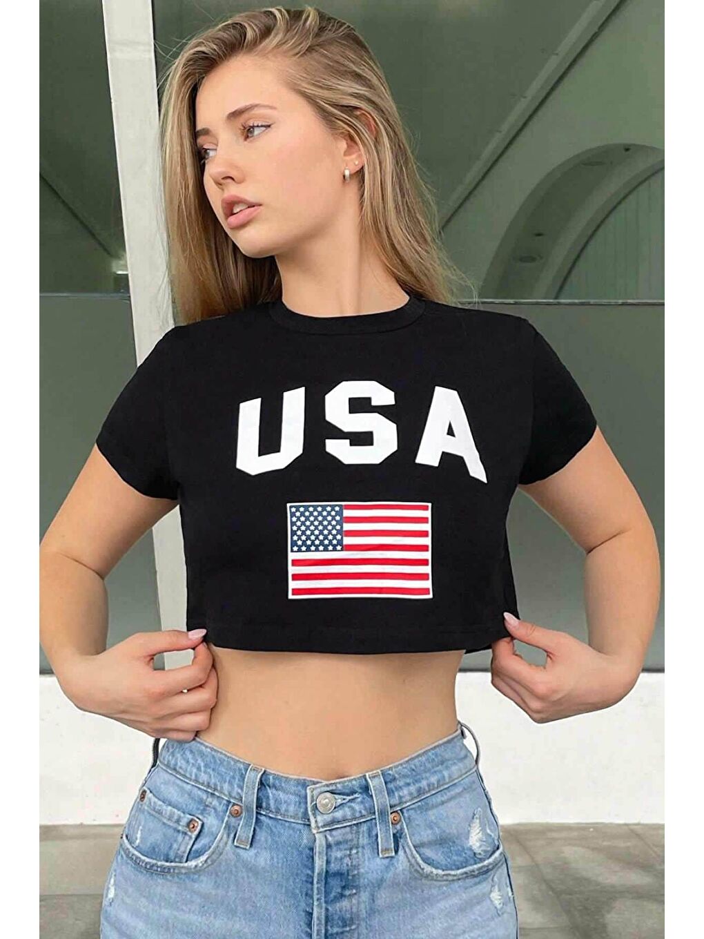 Kadın Siyah Bisiklet Yaka USA Baskılı Crop T Shirt-1