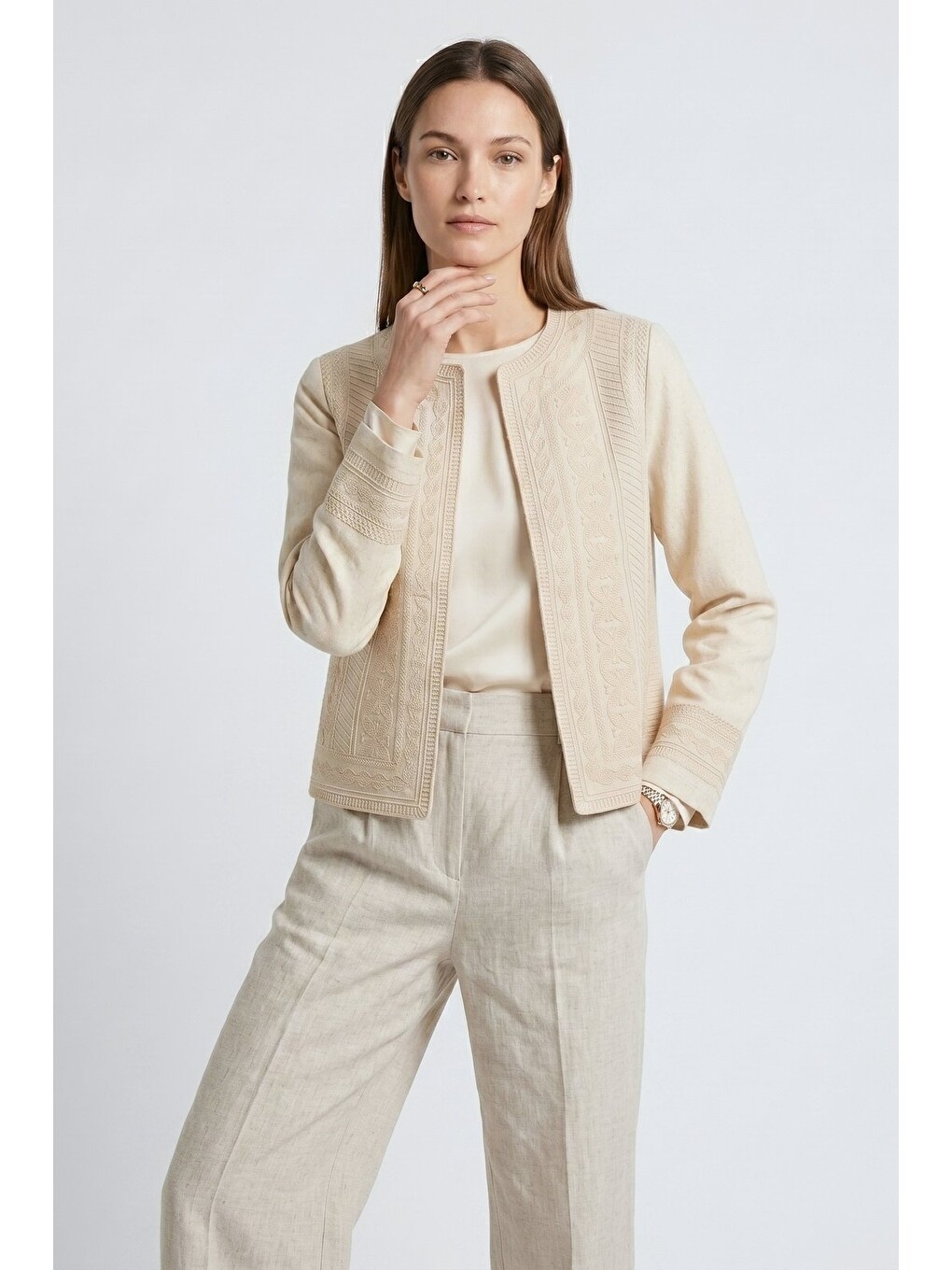 Bej Kadın Oversize Bisiklet Yaka Önü Açık Nakışlı İnce Gabardin Ceket-2