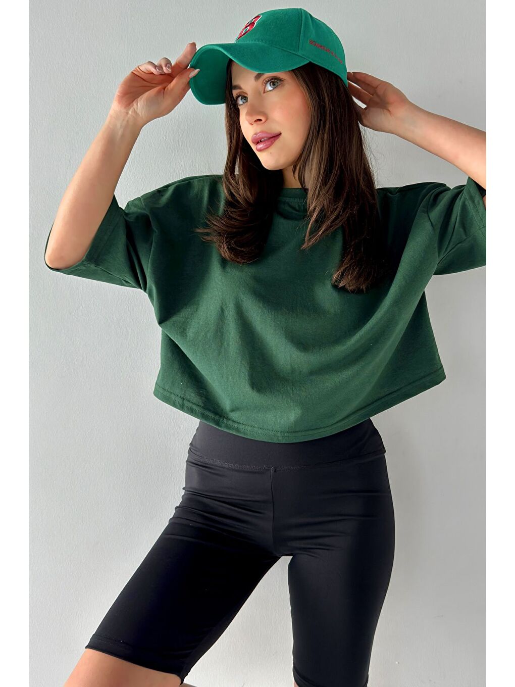 Yeşil Kadın Oversize Nefti Crop Tshirt