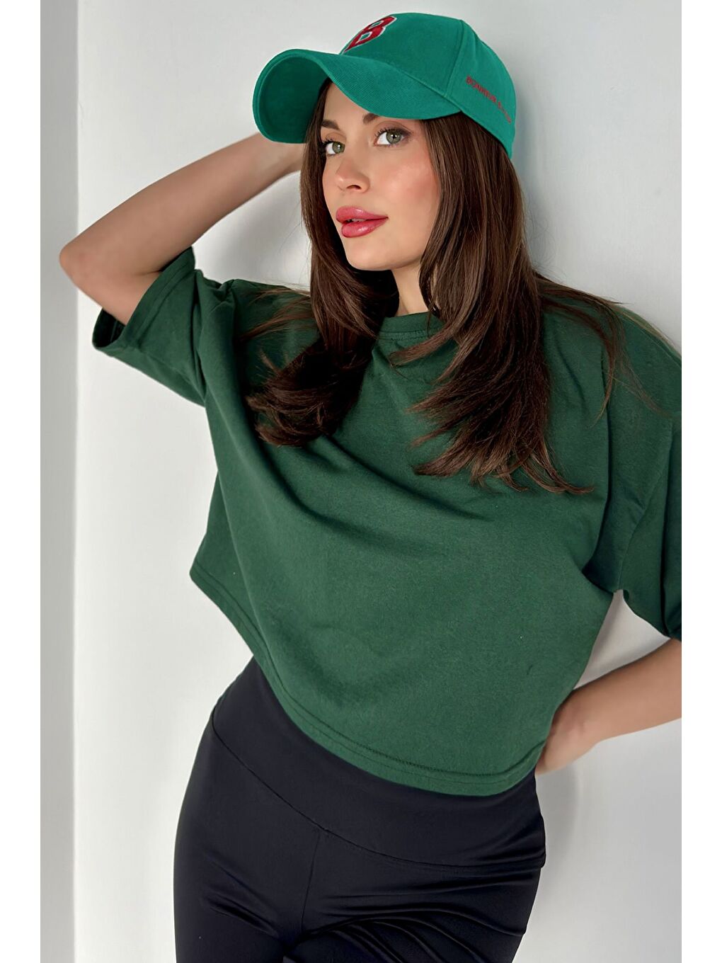 Yeşil Kadın Oversize Nefti Crop Tshirt-1