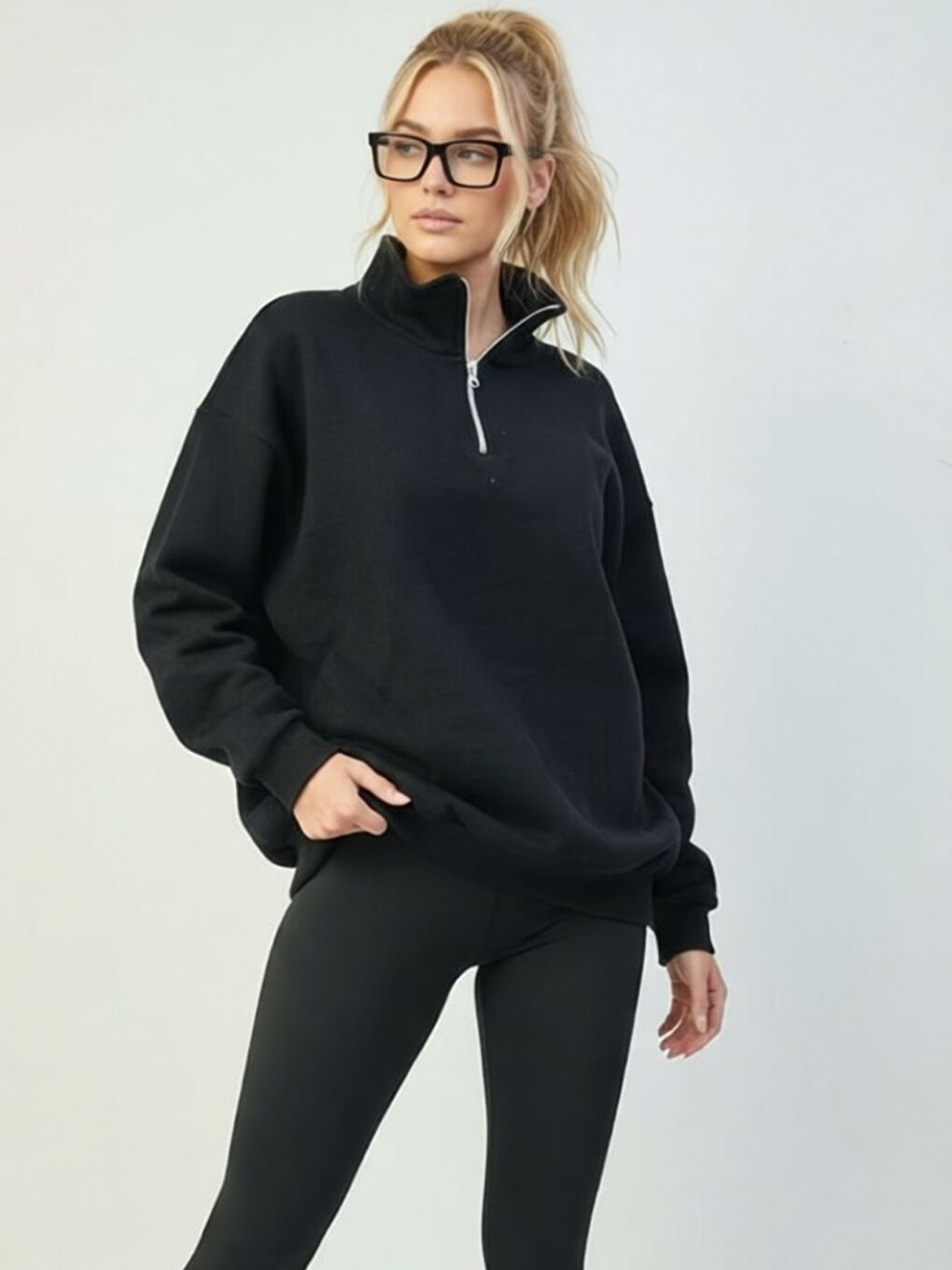 Kadın Siyah Yarım Fermuarlı Oversize Sweatshirt-1