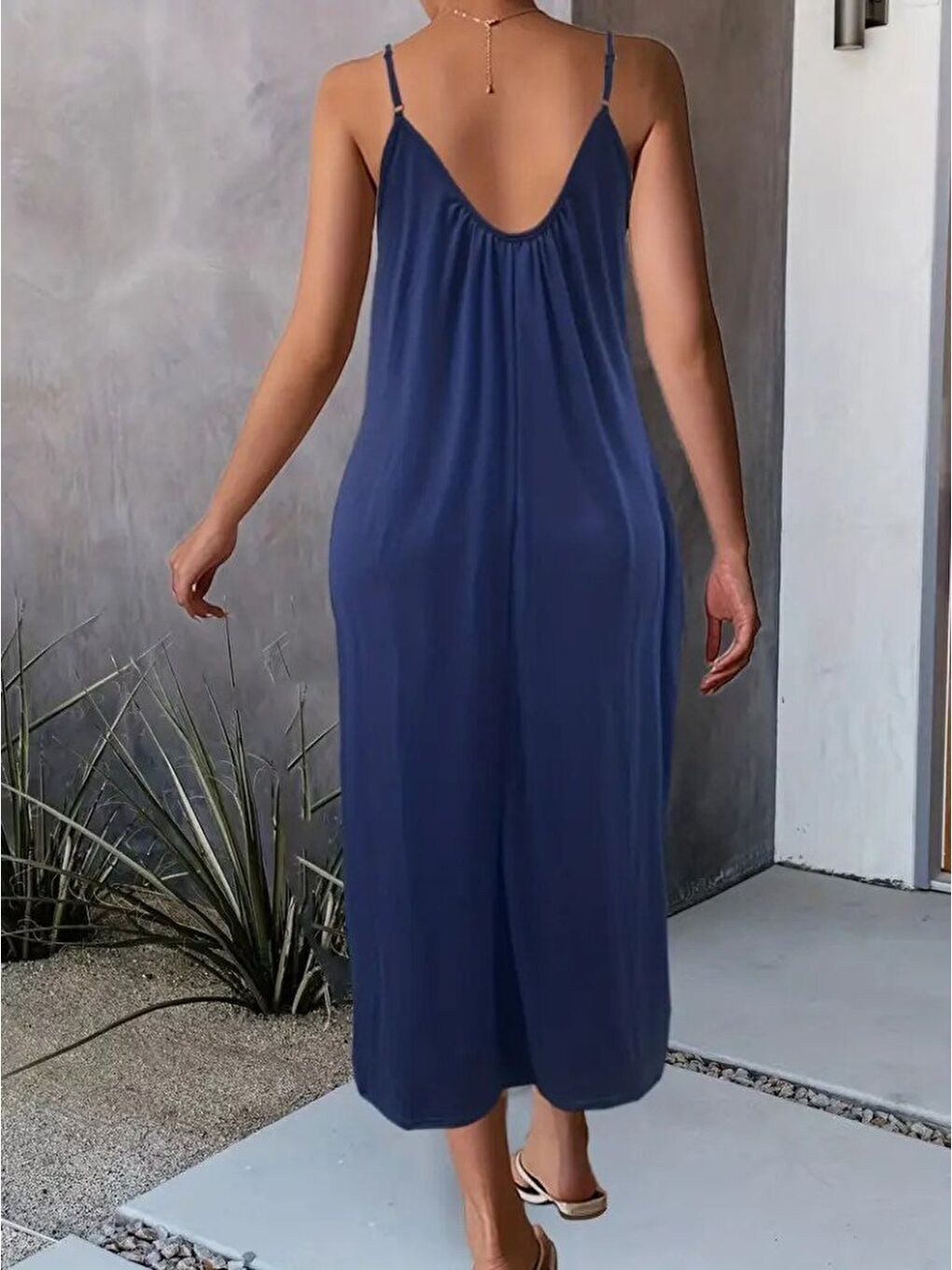 Lacivert Kadın Ip Askılı Geniş V Yakalı Viskon Elbise-1
