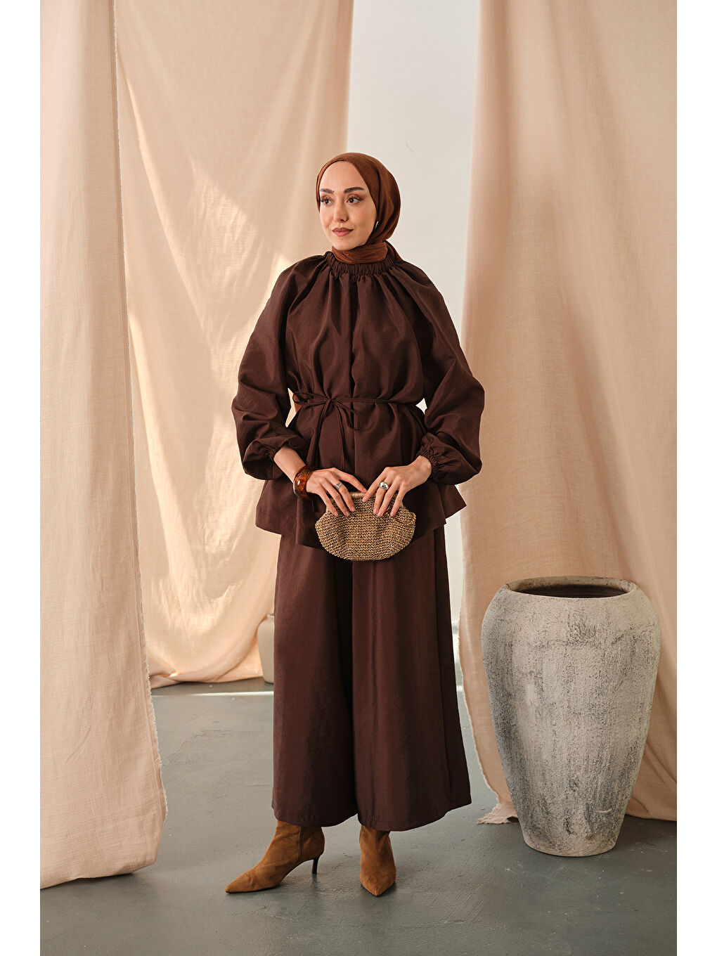 Kahverengi Kadın Yakası Lastik Detaylı Takım Kahve-1
