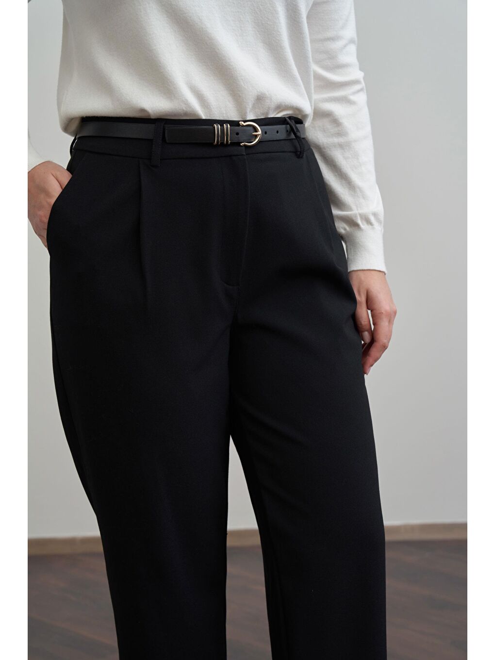 Siyah-Pensli Rahat Viscon Pantolon-3