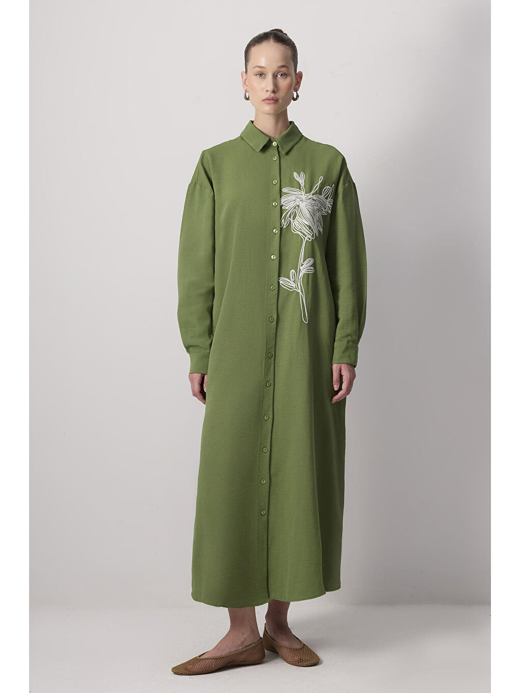 Haki Doğal Dokulu Nakışlı Gömlek Elbise