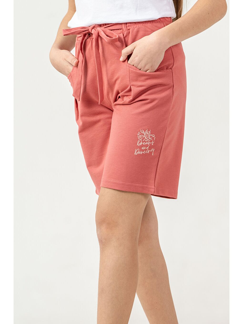 Kahverengi Kemer Fiyonk Kurdeleli Dreams Nakışlı Kız Çocuk Şort-3