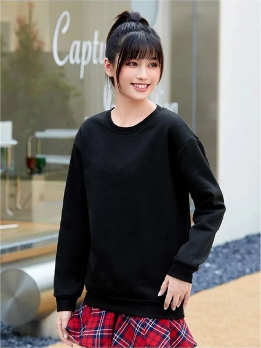 Kadın Siyah Regular Düz Bisiklet Yaka Sweatshirt-2