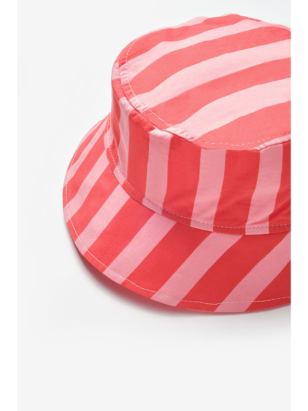 Kırmızı Çizgi Desenli Çocuk Bucket Şapka-4