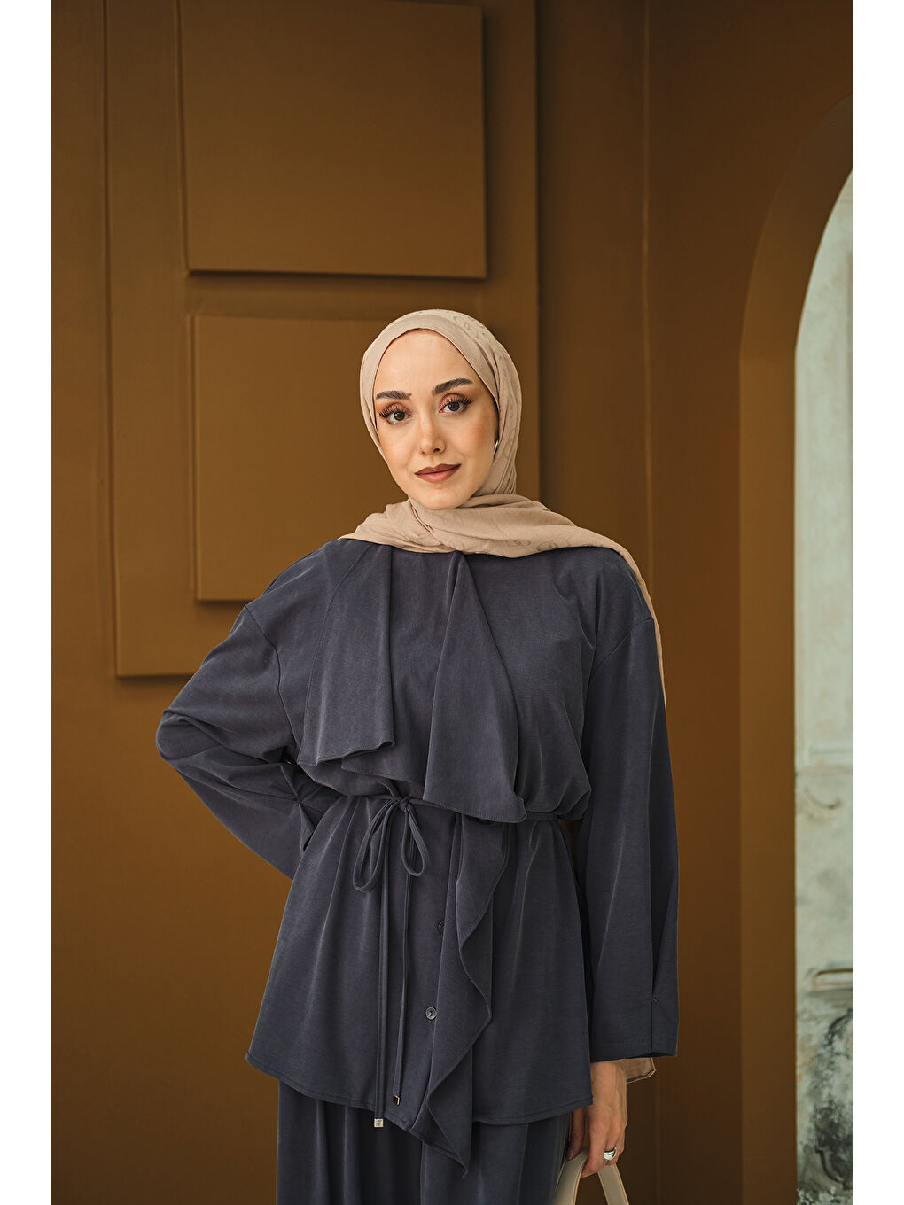 Gri Kadın Omuzdan Volanlı Takım Füme-1