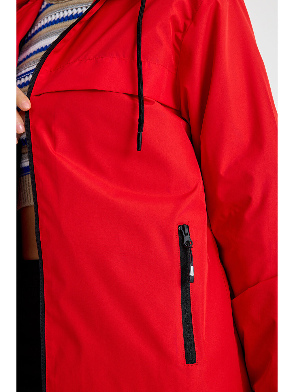 Kırmızı Kadın Içi Astarlı Suya Dayanıklı Kapüşonlu Yağmurluk-1