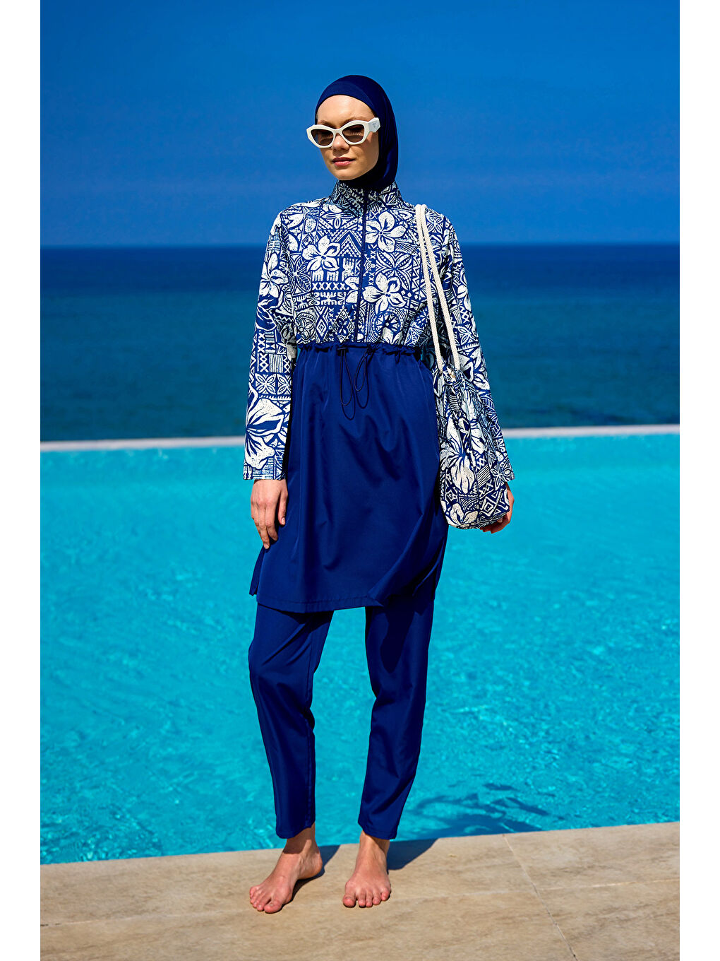 Lacivert Tam Kapalı Tesettür Mayo Plaj Çantalı 4 Parça Set R2504-1