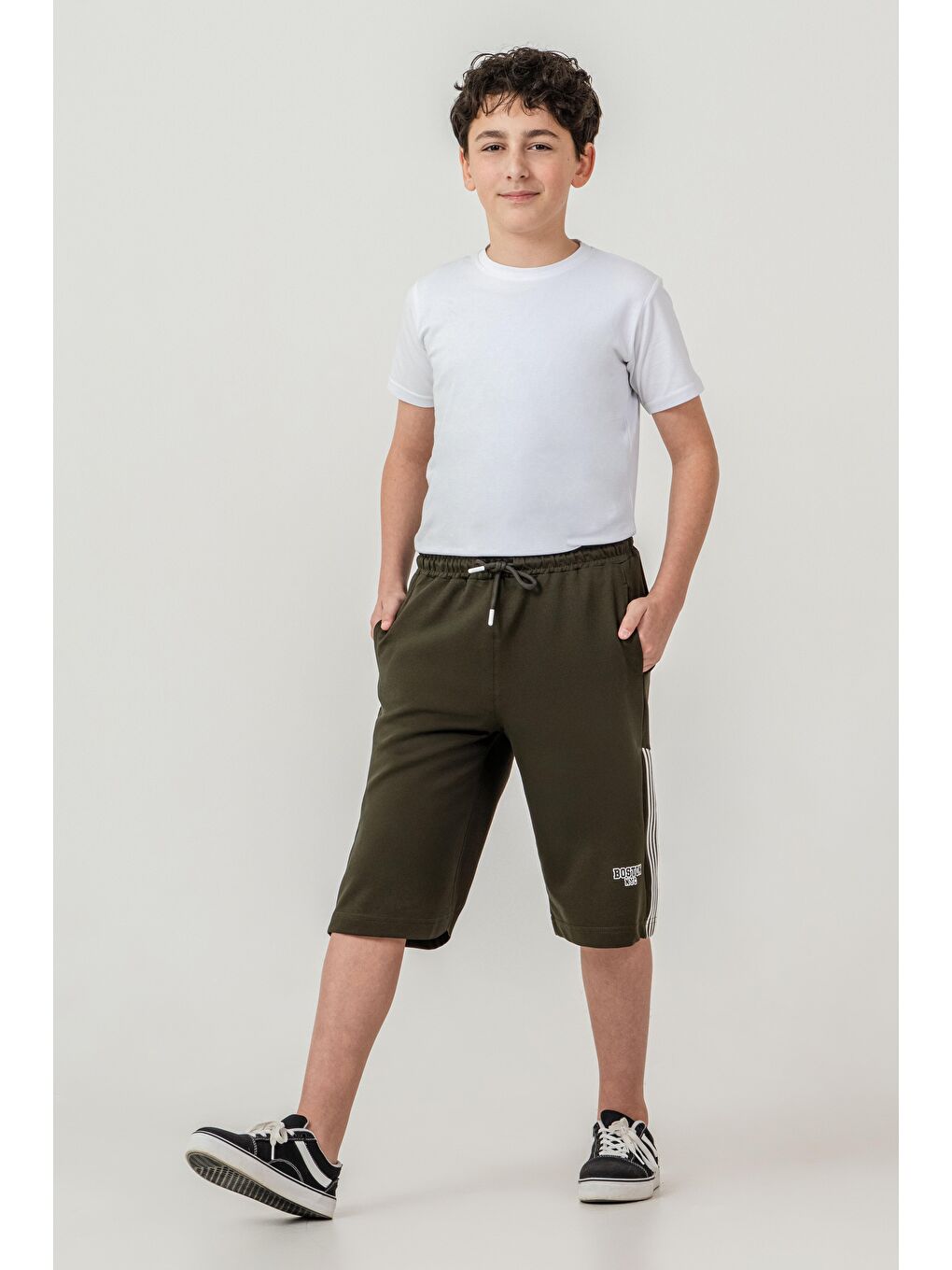 Haki Boston Nyc Baskılı Yanları Şeritli Erkek Çocuk Şort-2