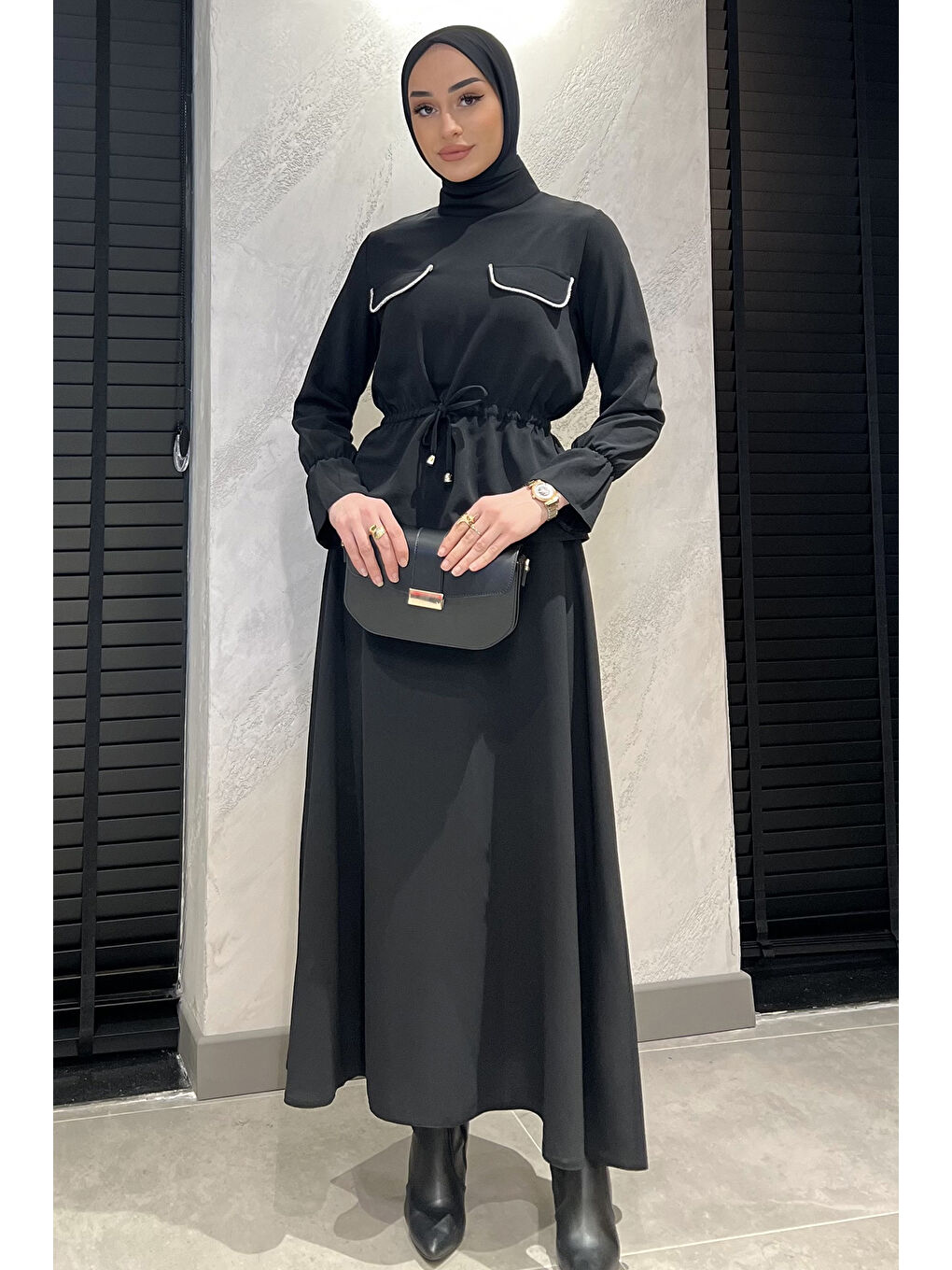 Siyah Kadın Bilek Ve Bel Büzgülü Taş Detaylı Tesettür Etek Bluz İkili Takım-2