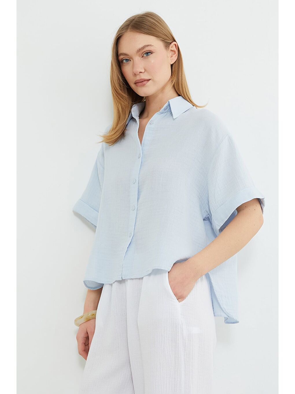 Mavi Basic Kolu Katlı Müslin Kumaş Salaş Gömlek