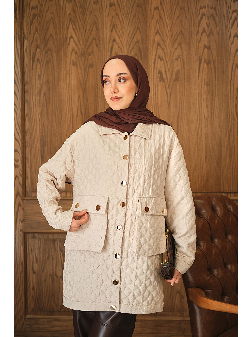 Bej Kadın Kapitone Desen Gold Düğme Detay Ceket Taş-1