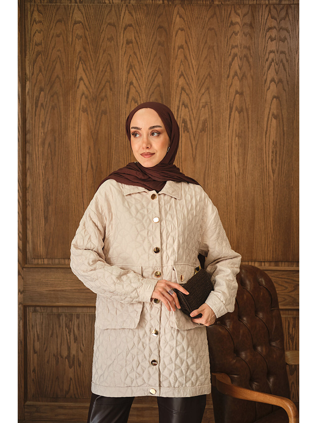 Bej Kadın Kapitone Desen Gold Düğme Detay Ceket Taş-3