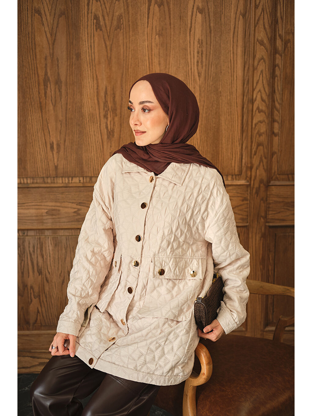 Bej Kadın Kapitone Desen Gold Düğme Detay Ceket Taş-4