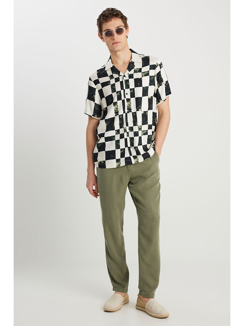 Karışık Relaxed Fit Geniş Kesim Desenli Viskon Gömlek-2