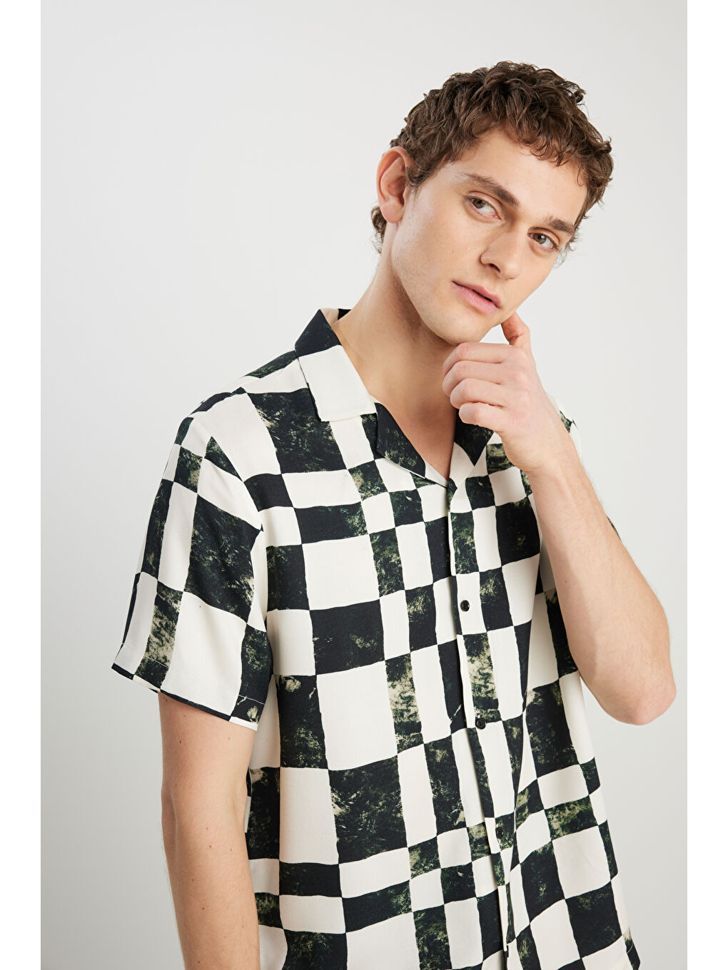 Karışık Relaxed Fit Geniş Kesim Desenli Viskon Gömlek-3