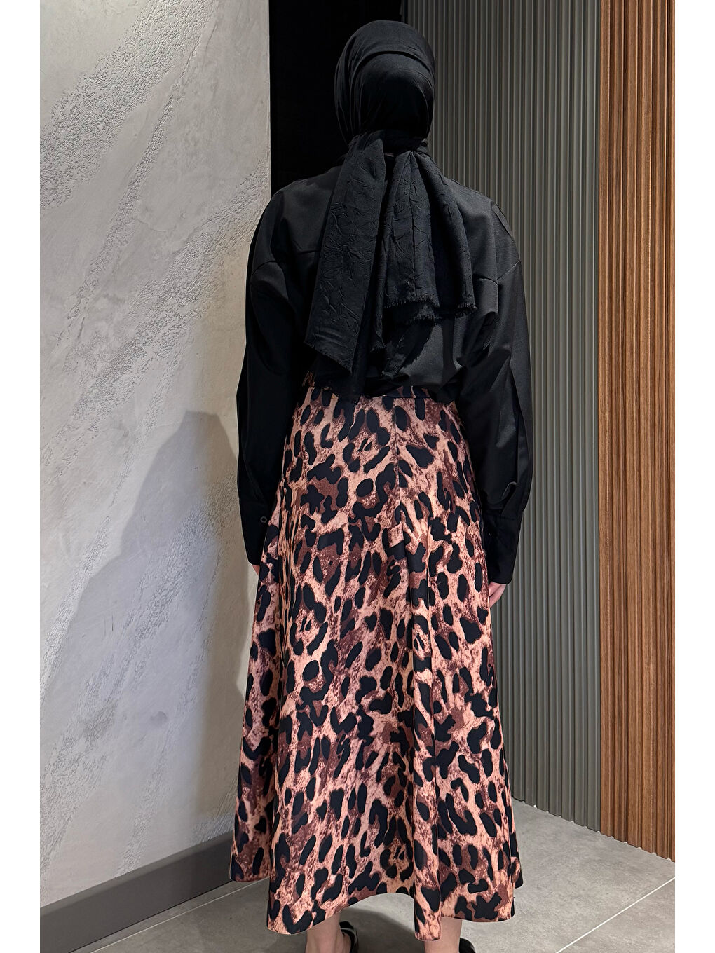 Kahverengi Leopar Desen Scuba Kiloş Tesettür Etek-7