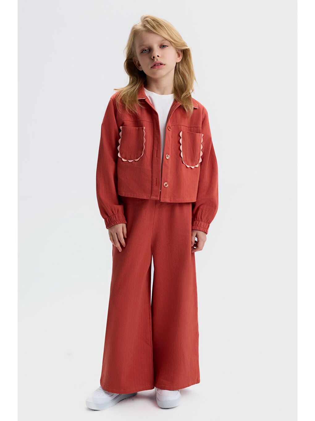 Beyaz Kız Çocuk Pamuklu Kiremit Rengi Ceketli Pantolon Ve T-Shirt Takım