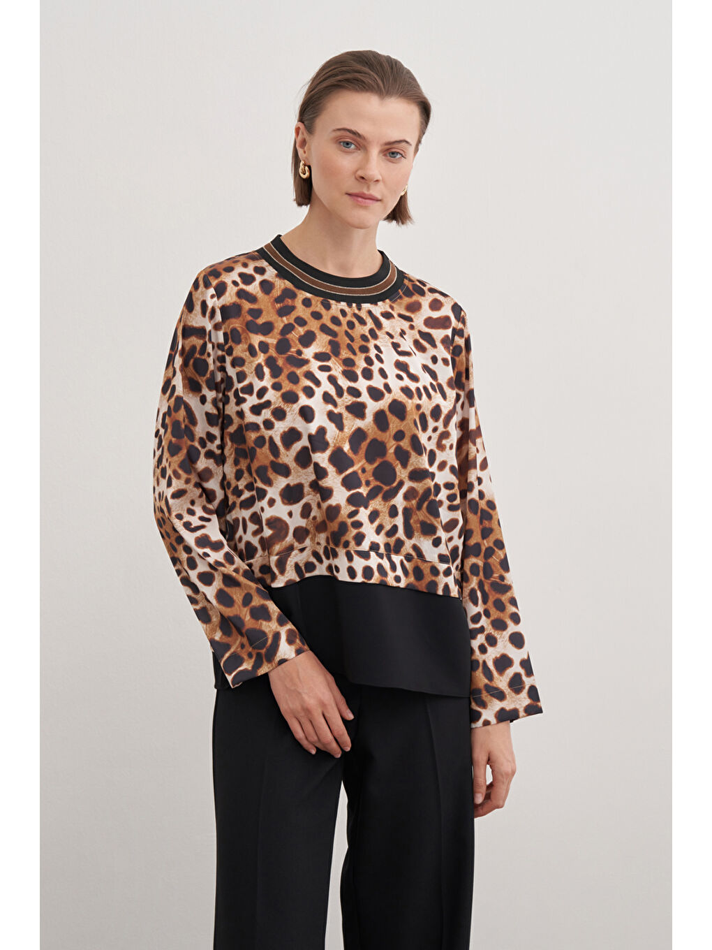 Kahverengi Leopar Desenli Bluz-1