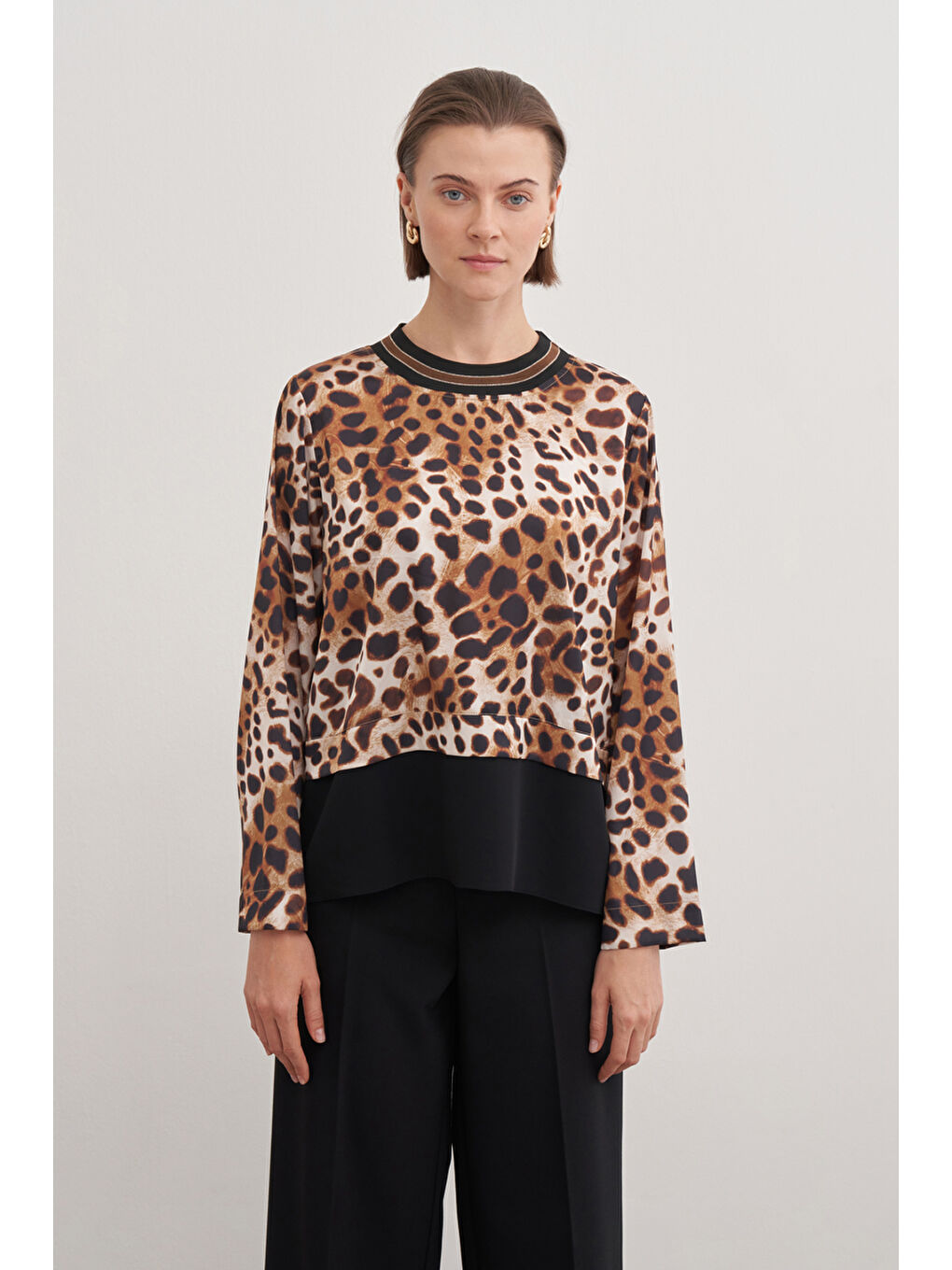 Kahverengi Leopar Desenli Bluz-4