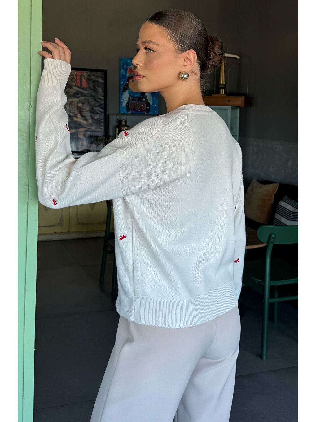 Ekru Kadın Fiyonk Nakışlı Triko Hırka-3