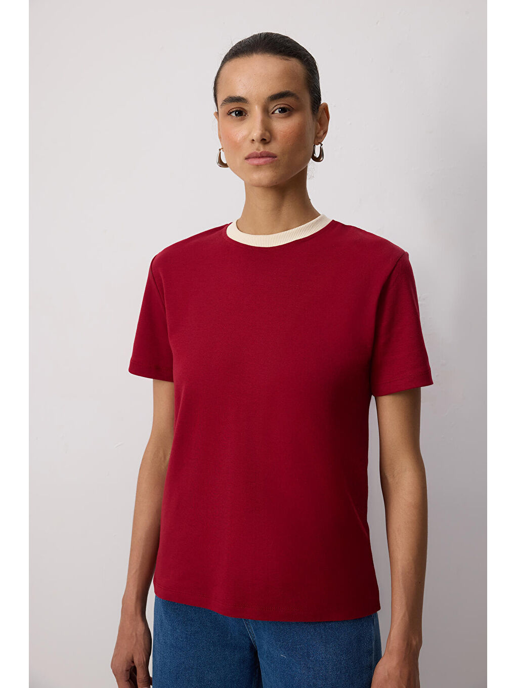 Bordo %100 Pamuklu Ribana Yaka Kısa Kollu T-Shırt-1