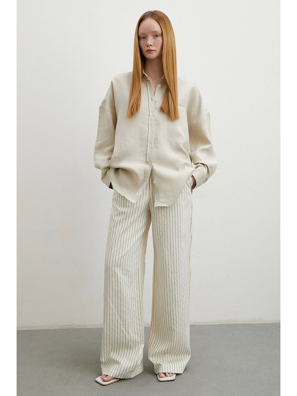 Bej Robalı Cepli Keten Gömlek Taş