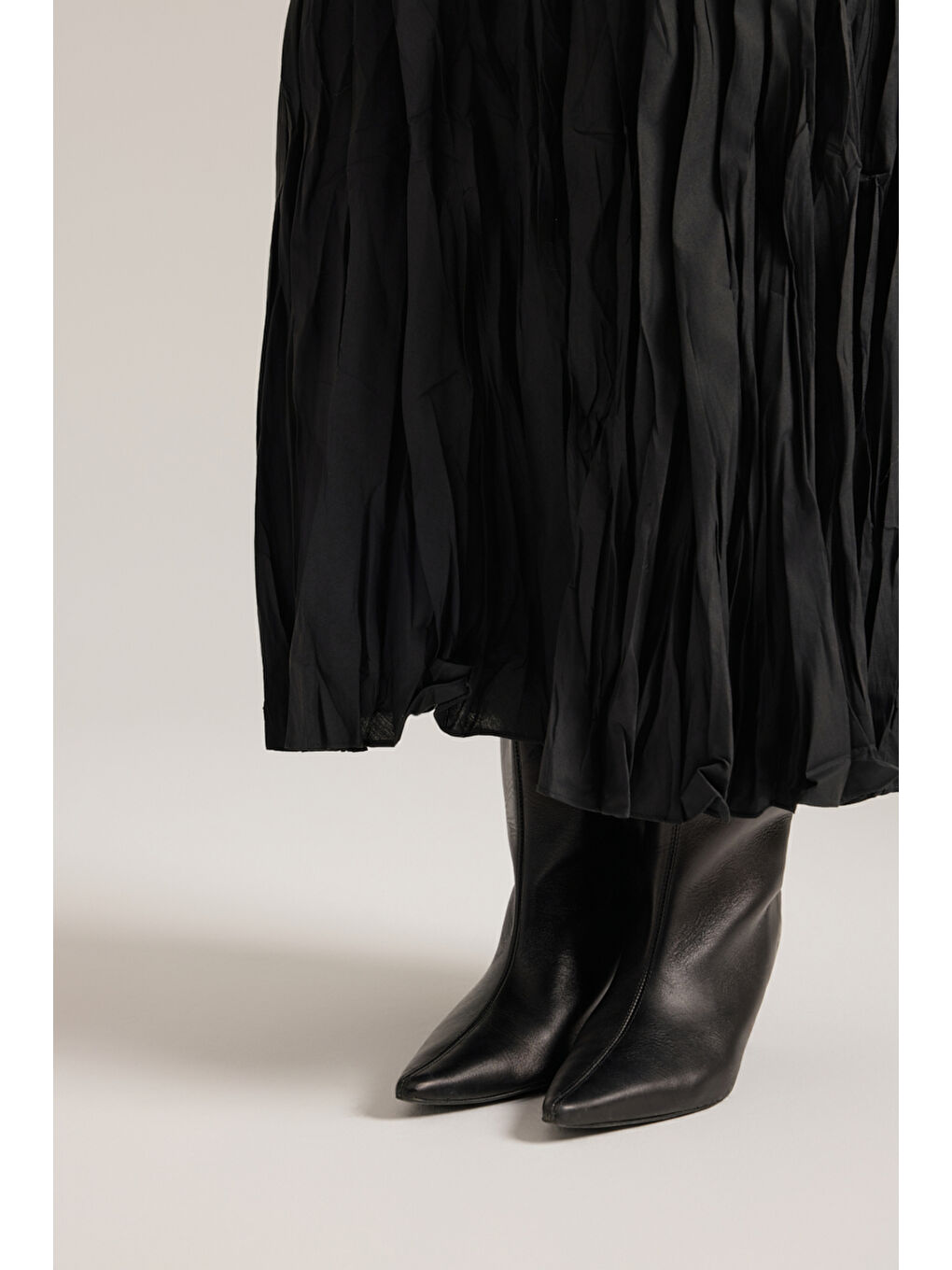 Siyah Kraşlı Pamuk Etek-3