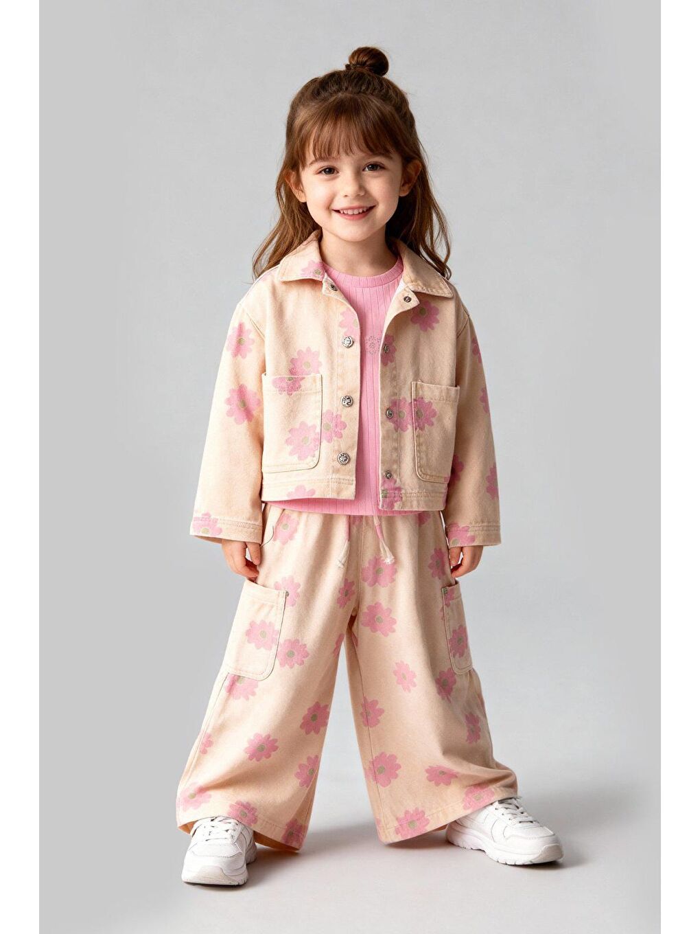 Beyaz Kız Çocuk Pamuklu Çiçek Desenli Ceketli T-Shirt Ve Pantolonlu 3 Parça Takım-1