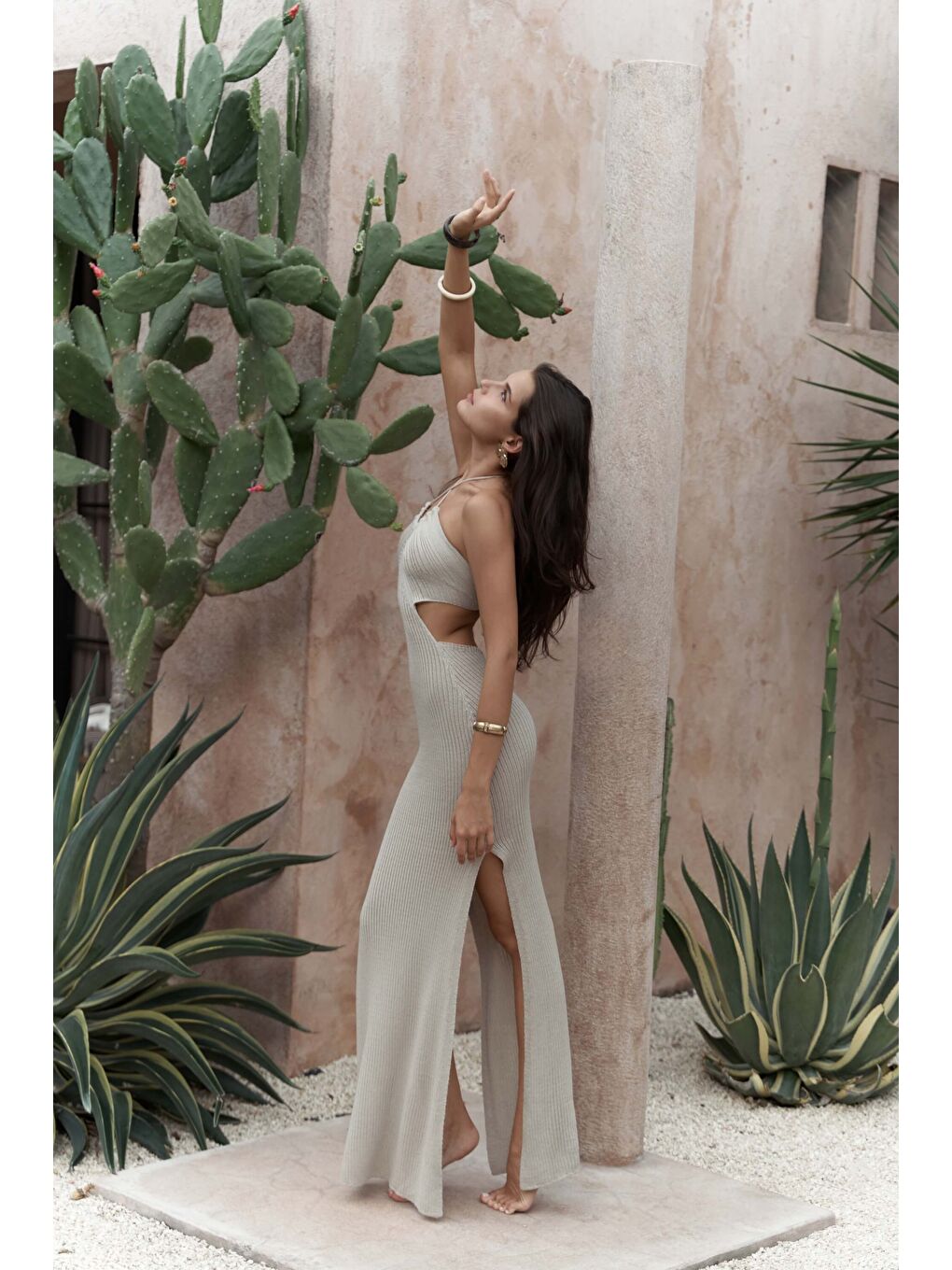 Bej Salinas Bağcık Detay Taş Triko Uzun Elbise-2