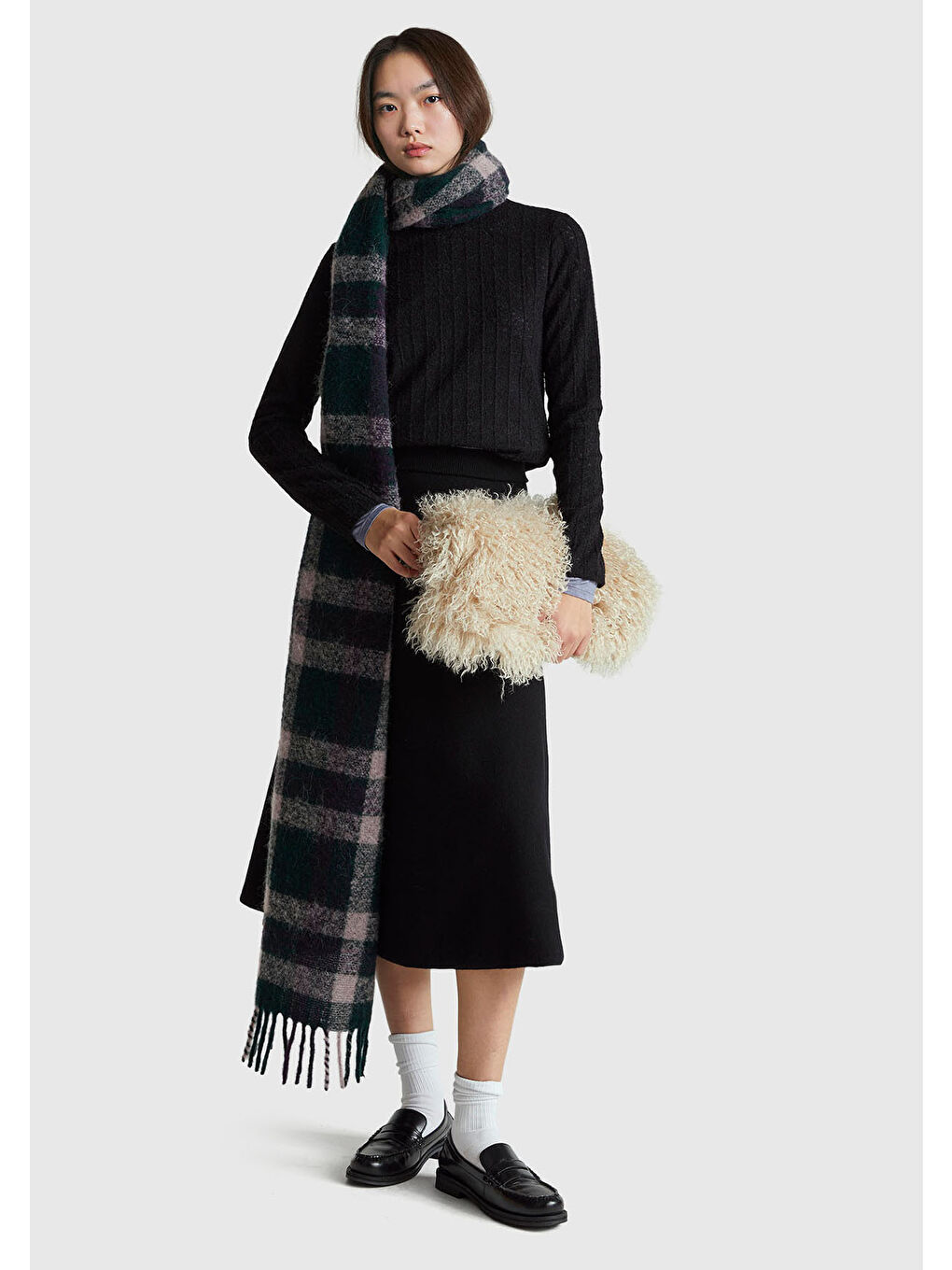 Kadın Siyah Desenli Dik Yaka Bluz-4