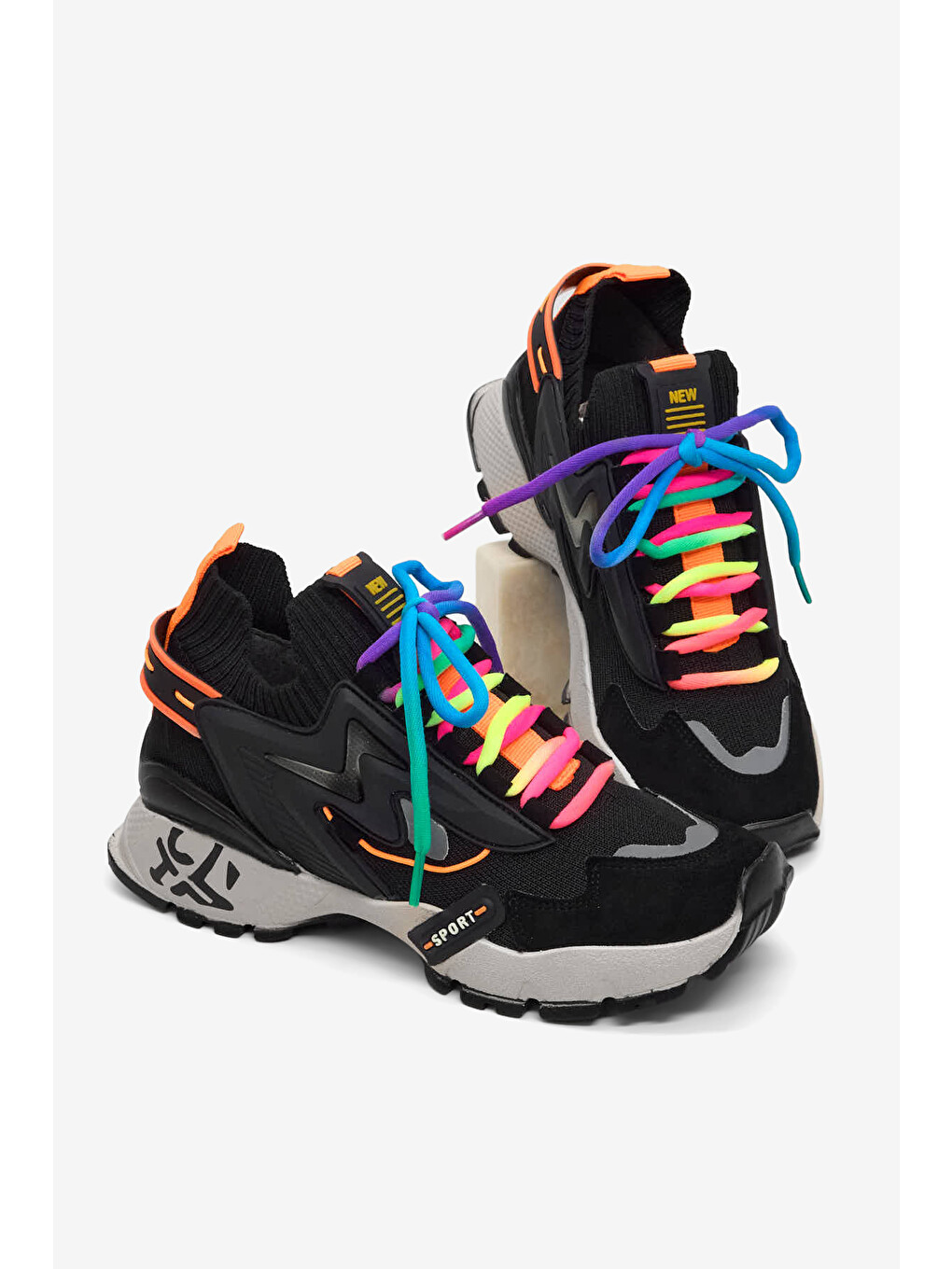 Kadın Siyah Rahat Kalıp Renkli Lastik Boğazlı Bağcıklı Sneaker-1