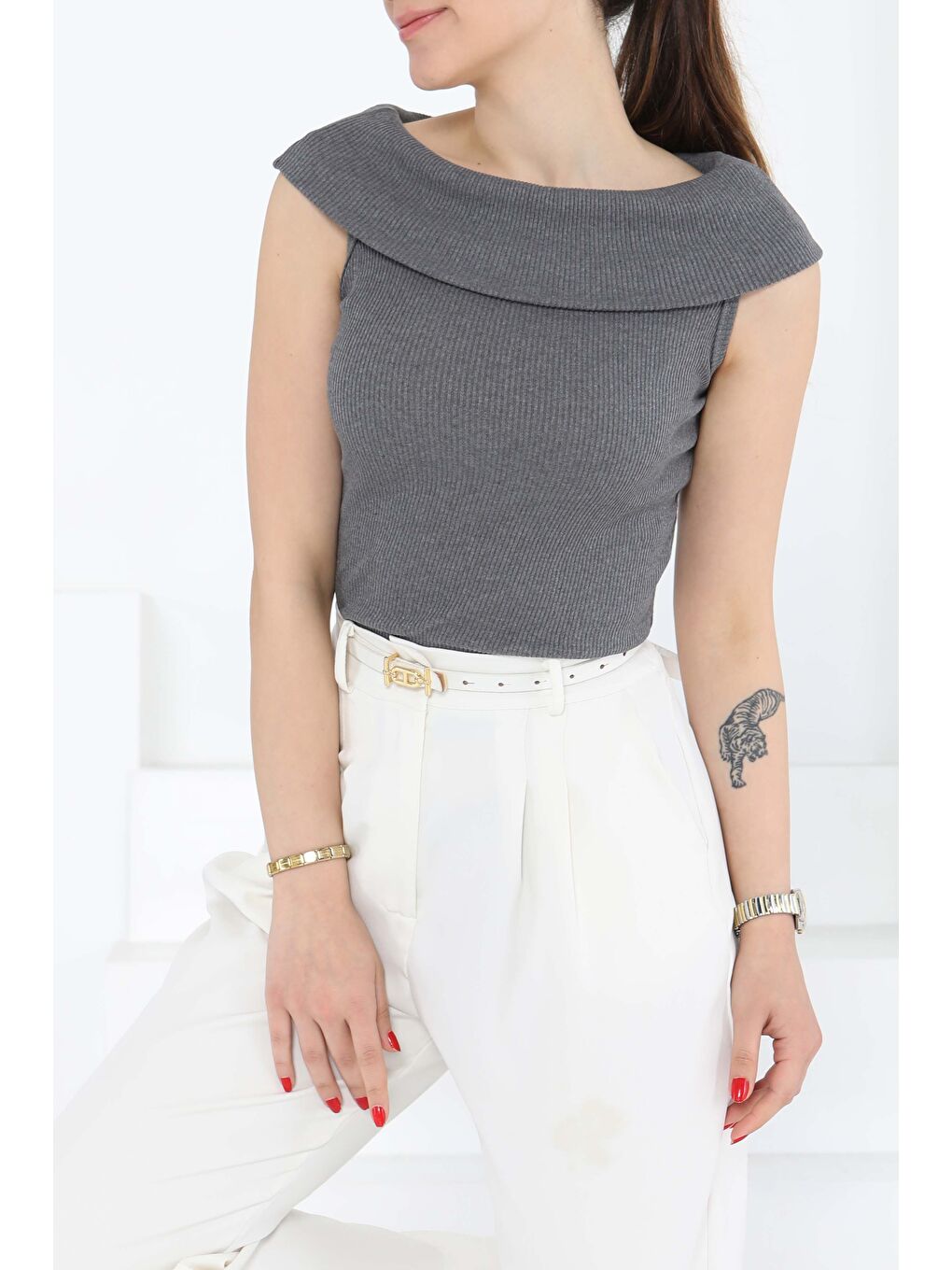 Gri Madonna Yaka Bady Füme - 27138-3