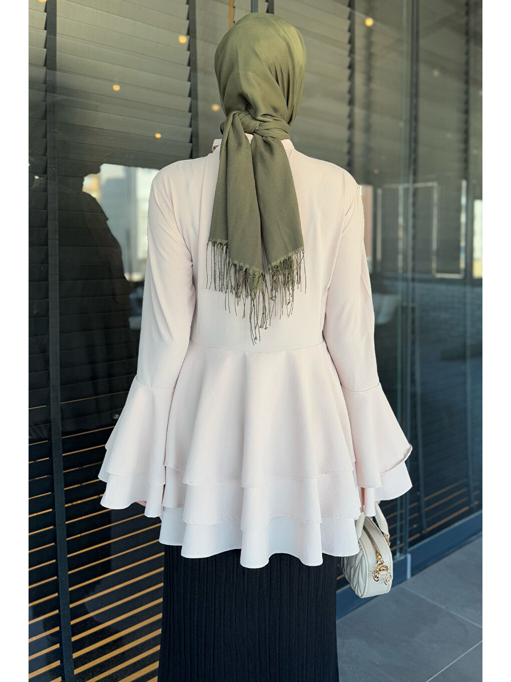 Bej Tesettür Piliseli Şifon Tunik-6