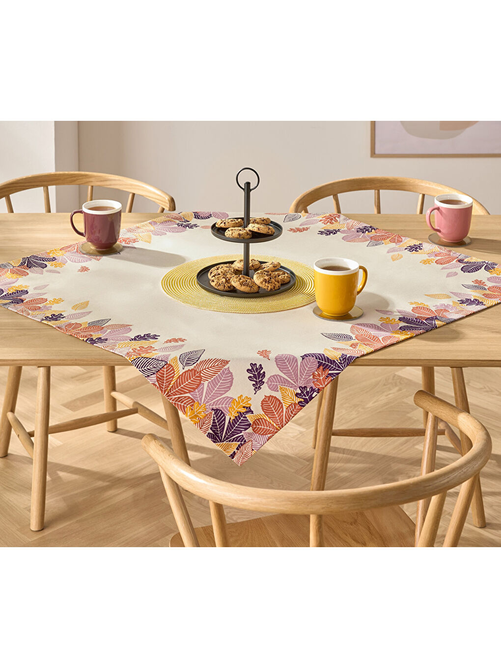 Karışık Masa Örtüsü, Baskılı, 90x90