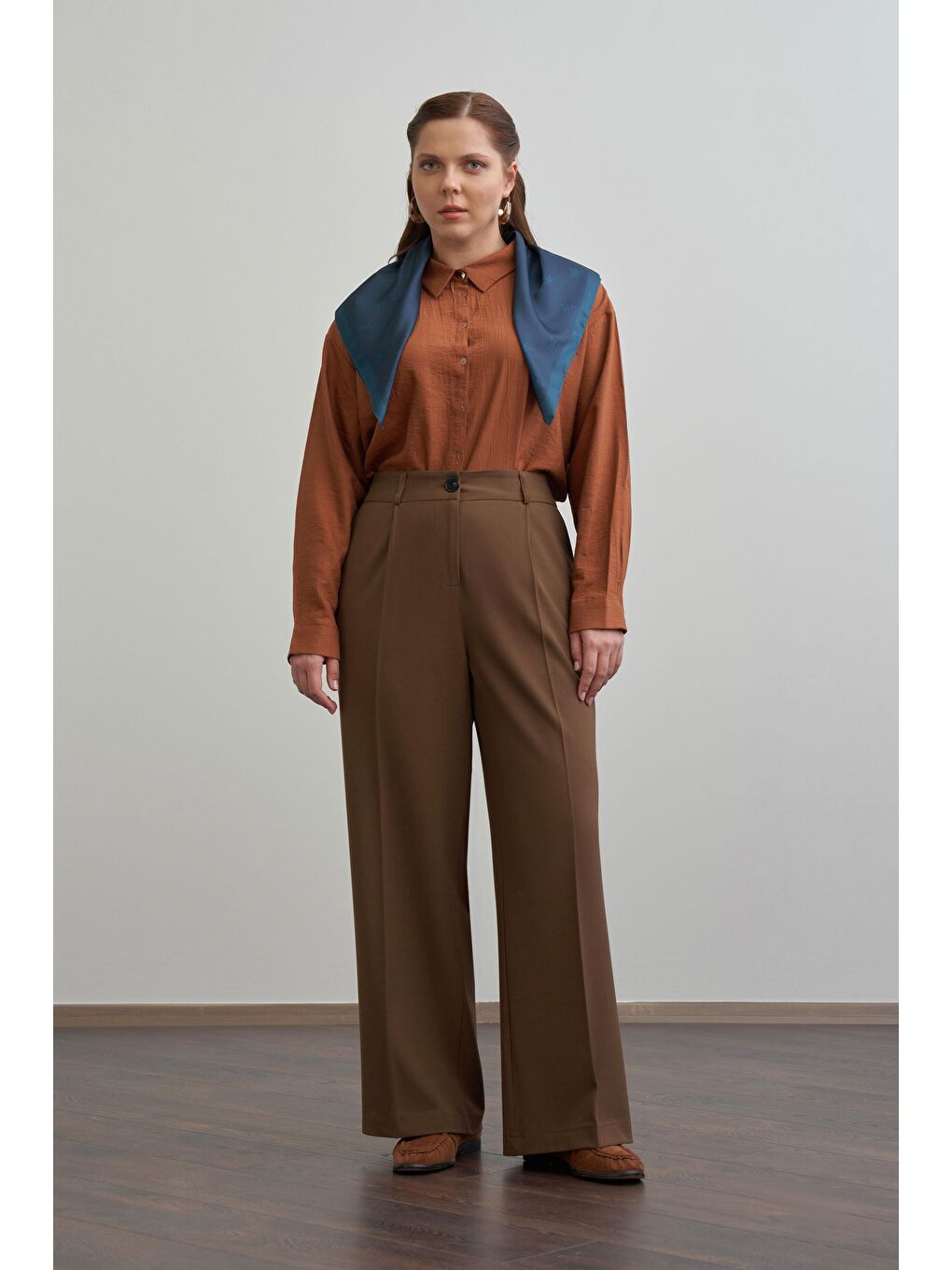 Kahverengi Acı Kahve-Önü Pileli Polyviscon Pantolon-1