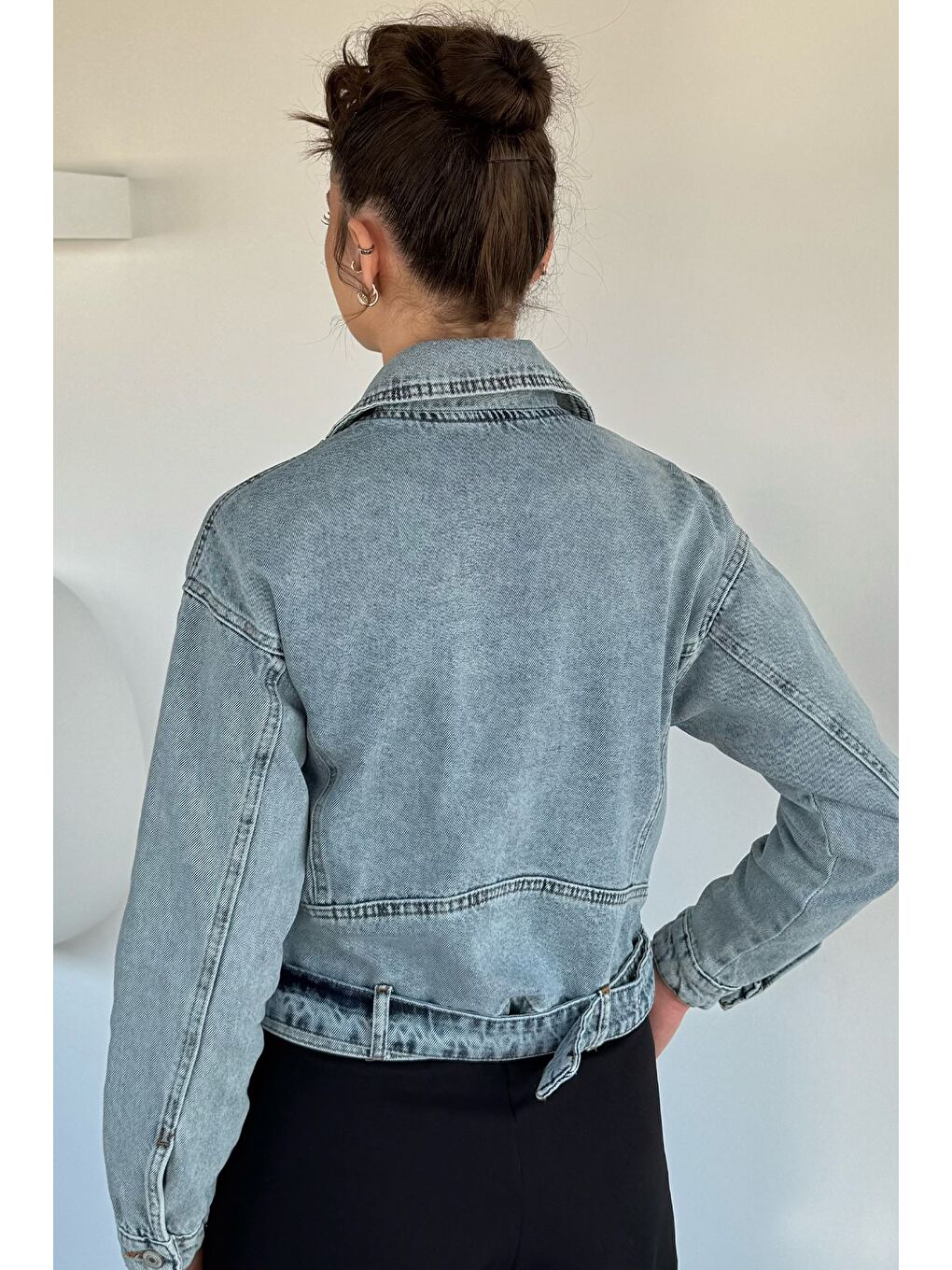 Mavi Kadın Kemer Detaylı Ön Fermuarlı Jean Jean Ceket-3
