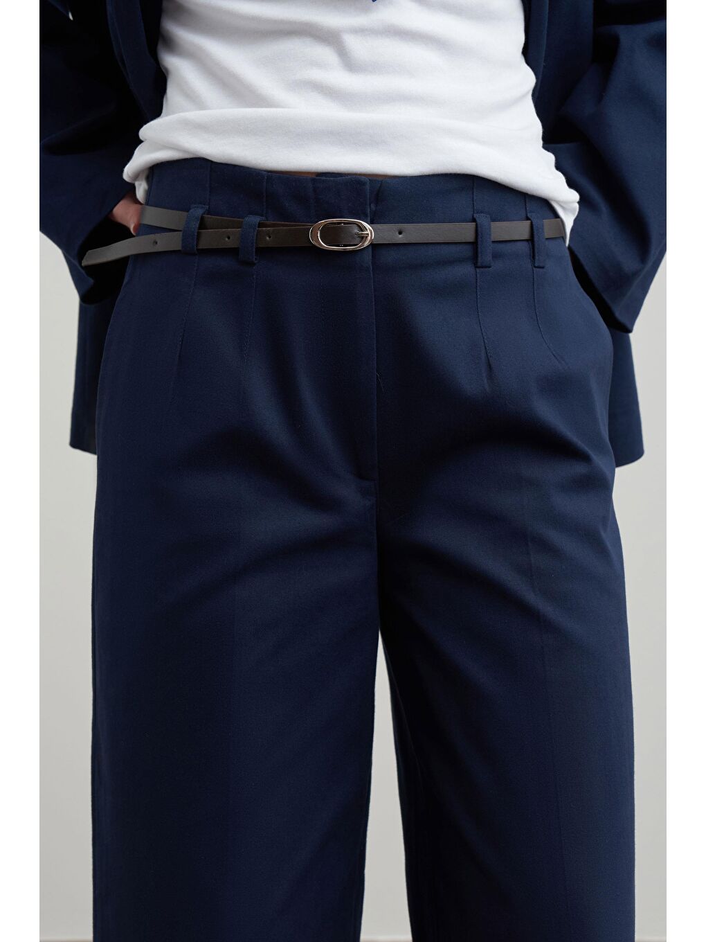 Lacivert-Kemerli Bol Paça Pantolon-3