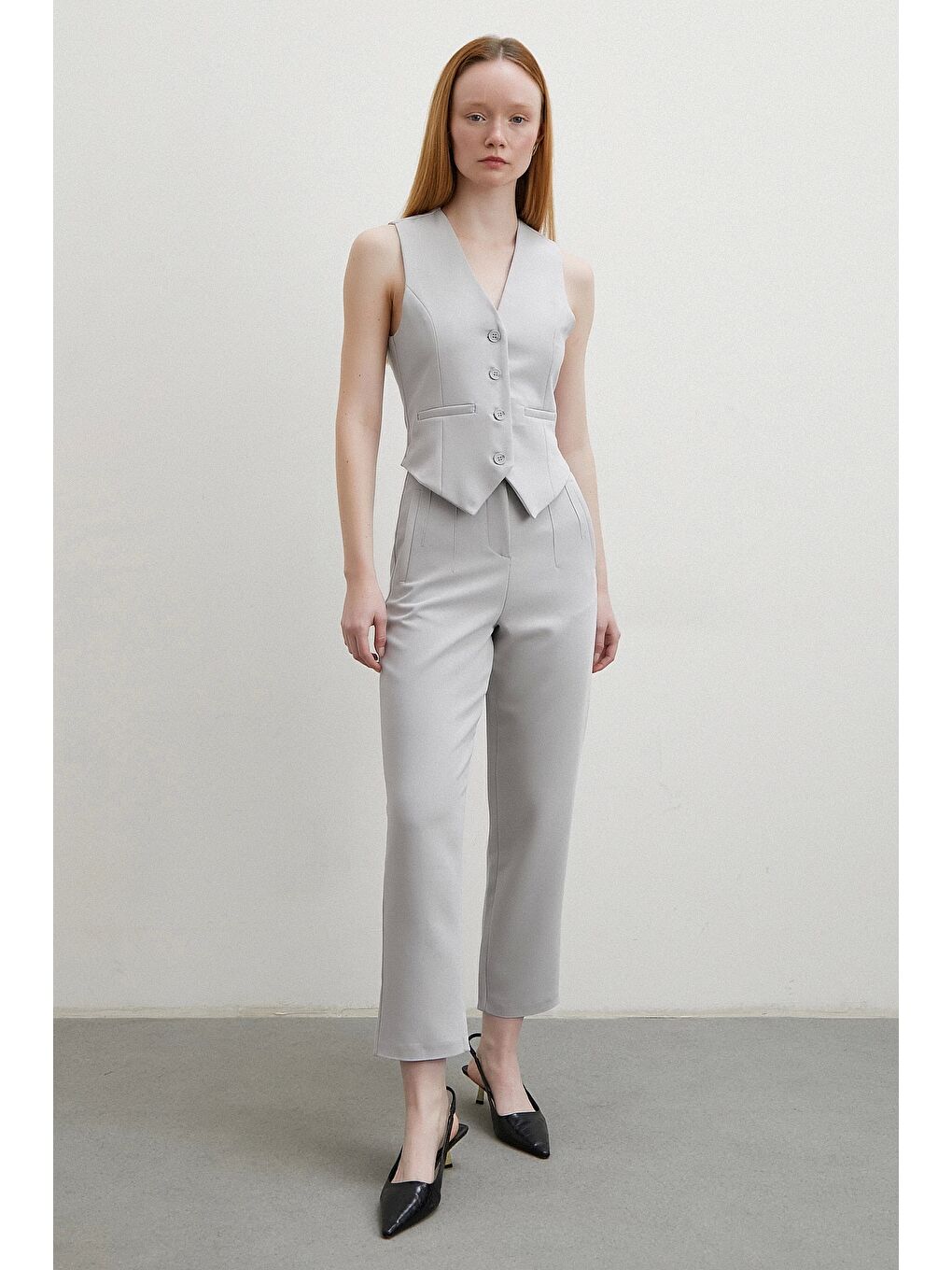 Önü Pensli Skinny Kumaş Pantolon Gri-3