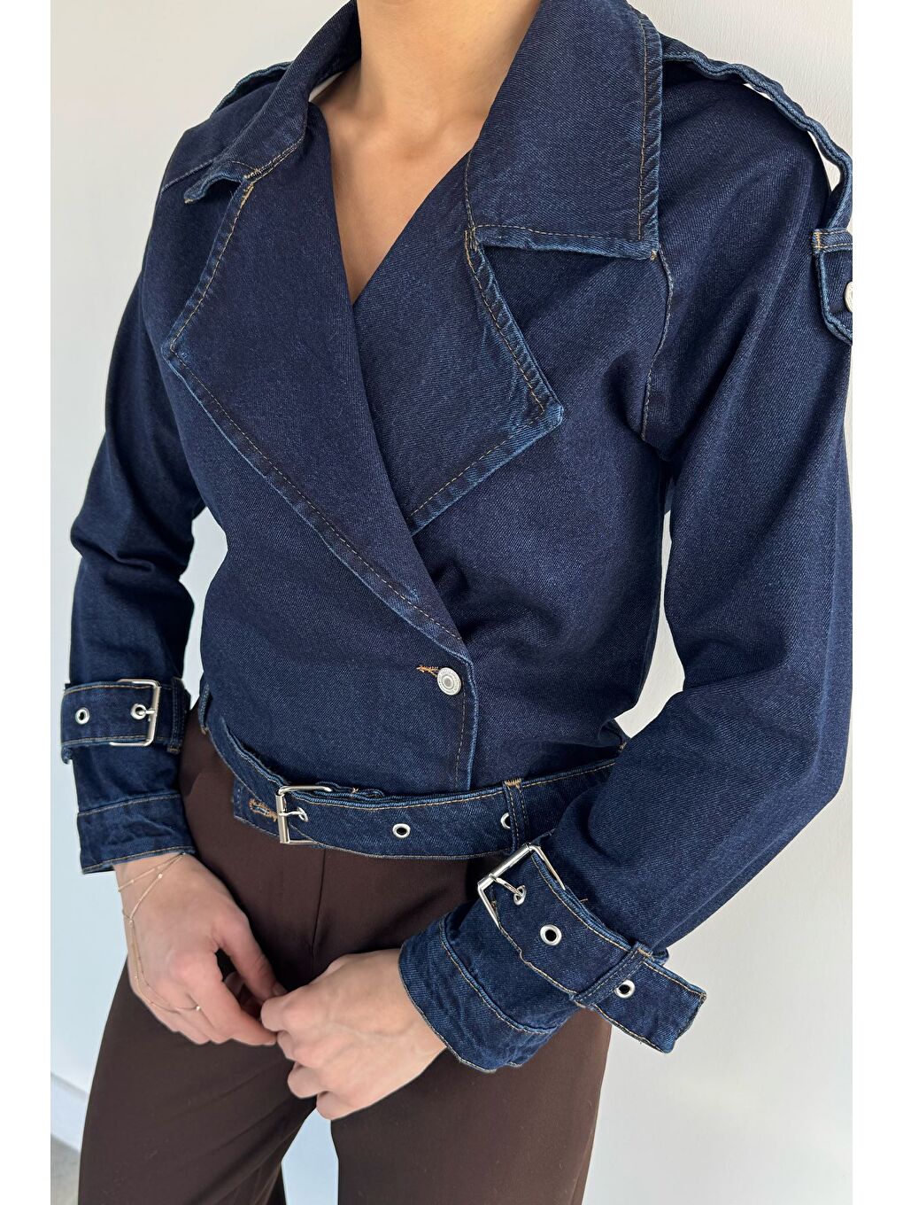 Lacivert Kadın Kruvaze Yaka Kemer Detaylı Jean Jean Ceket