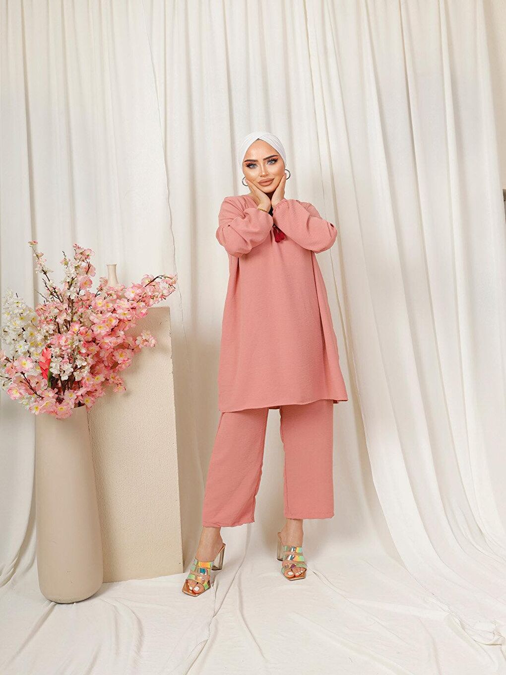 Pembe Boncuk Kolye Detaylı Aerobin Kadın Pudra İkili Takım-2
