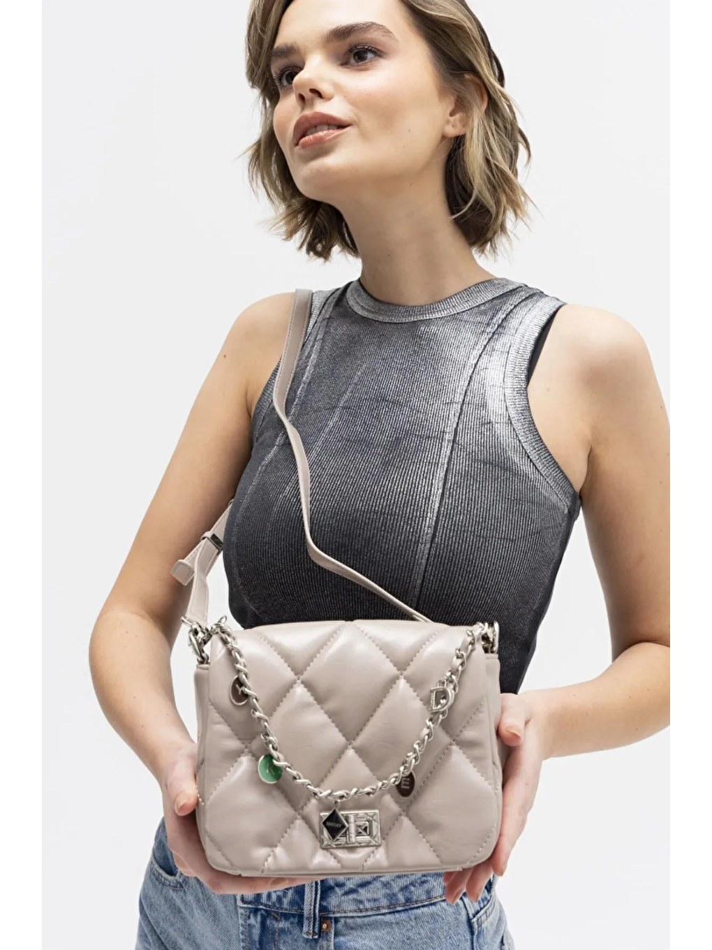 Bej Zincir Aksesuarlı Kadın Omuz Çantası BYN1113-3