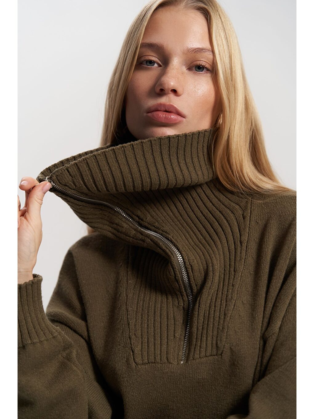 Lorna Fermuarlı Haki Triko Kazak-5